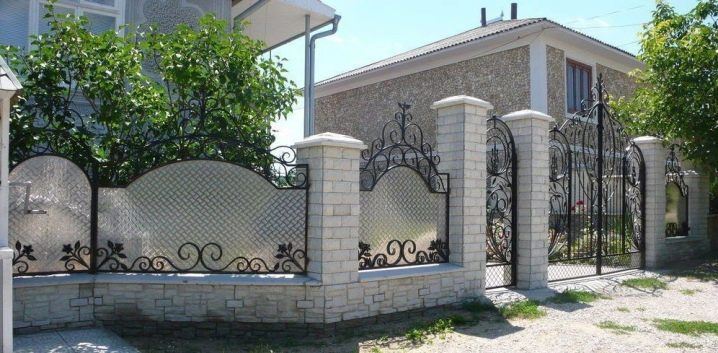 Кованые ворота 18.jpg Кованые ворота 18.jpg