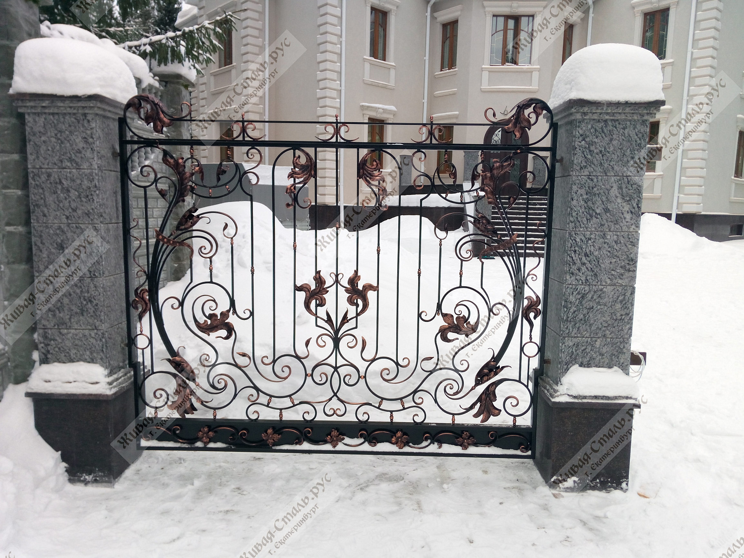 Кованые ворота в КП ПАЛНЕКС